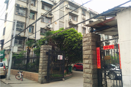 彩钢板下面怎么隔热